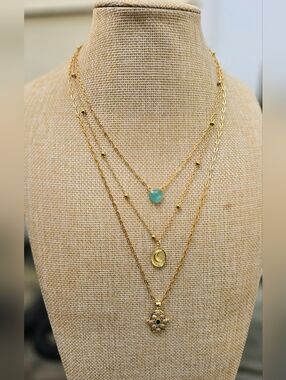 ARTISAN Gold Layered Necklace with Chalcedony Stone and Hamsa Pendant
